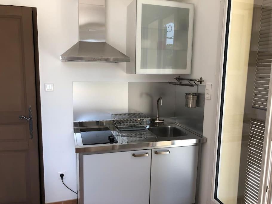 Appartement Dans Bastide A Saint Remy De Provence ภายนอก รูปภาพ