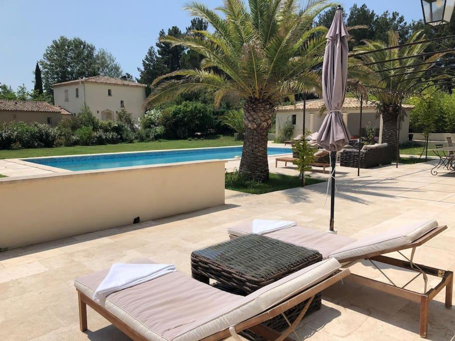Appartement Dans Bastide A Saint Remy De Provence ภายนอก รูปภาพ